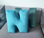 Poduszka XL w kształcie litery N 40 lub 48 cm