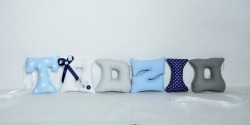 Zestaw ręcznie szytych literek do pokoju dziecka – TADZIO