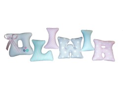 Zestaw ręcznie szytych literek do pokoju dziecka – OLIWIA / OLIWKA