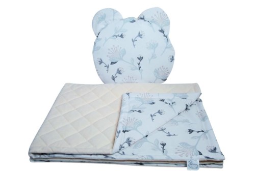 kocyk i poduszka kremowo-biały w kwiaty.jpeg