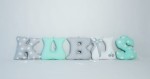 Zestaw ręcznie szytych literek do pokoju dziecka – KUBUŚ