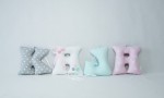 Zestaw ręcznie szytych literek do pokoju dziecka – KAJA