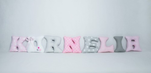 Szyte literki do pokoju dziecka Kornalia Kornelka szaro-różowo-białe