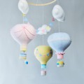 Karuzela z balonami do pokoju dziecka różowy żółty niebieski (4).JPG