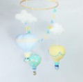 Karuzela nad łóżeczko do pokoju dziecka balony mięta żółty niebieski (7).jpg