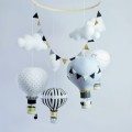 Balony nad łóżeczko karuzela czarny biały szary złoty (8).JPG