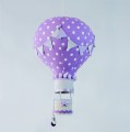 Duży balon fioletowy w kropki