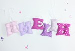 Zestaw ręcznie szytych literek do pokoju dziecka – AMELIA / AMELKA