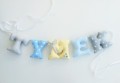 Szyte literki z imieniem dziecka Tymek Tymuś Tymon szaro-żółto-niebieskie