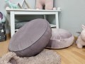 pufa siedzisko z weluru do pokoju dziecka (1).jpg